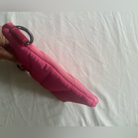 NWOT Ombré Magenta Pouch - Picture 10 of 12